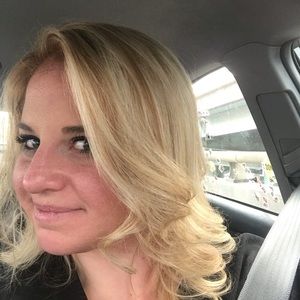 Meet your Posher, Aileen